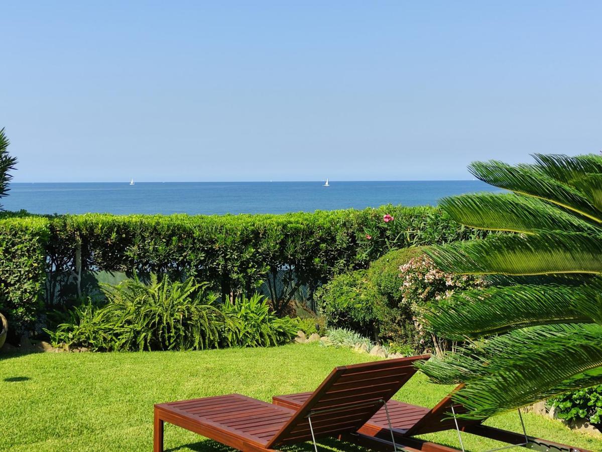 Oikia Eleanthi - Beachfront Garden Home! 미티카스 외부 사진